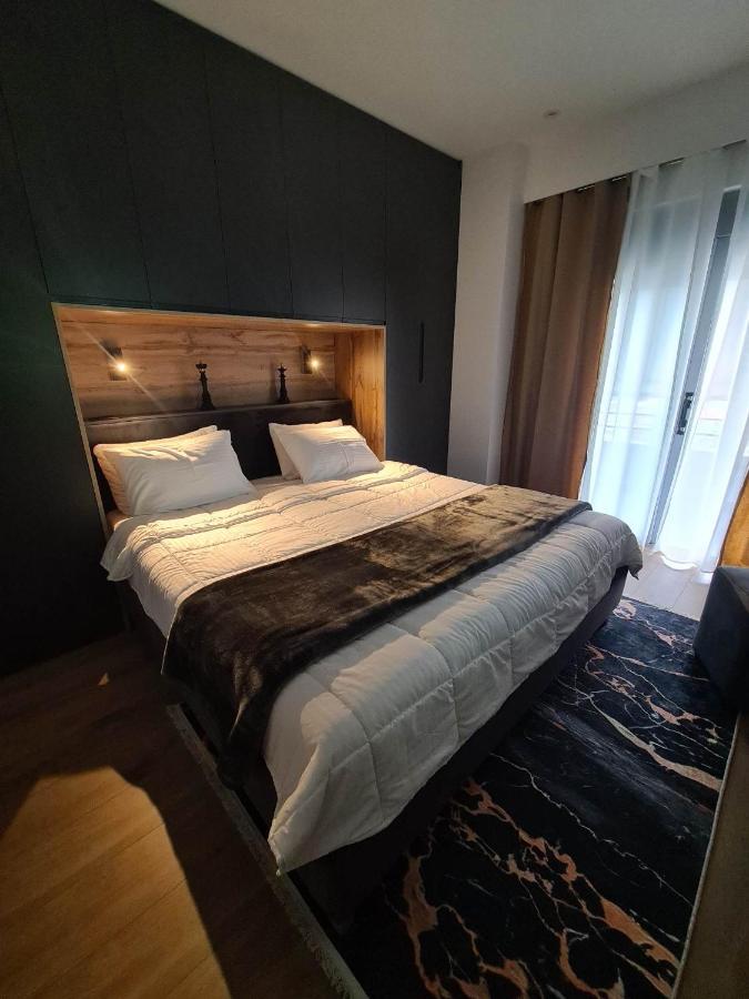 Grey Luxury Apartment Гирокастра Экстерьер фото