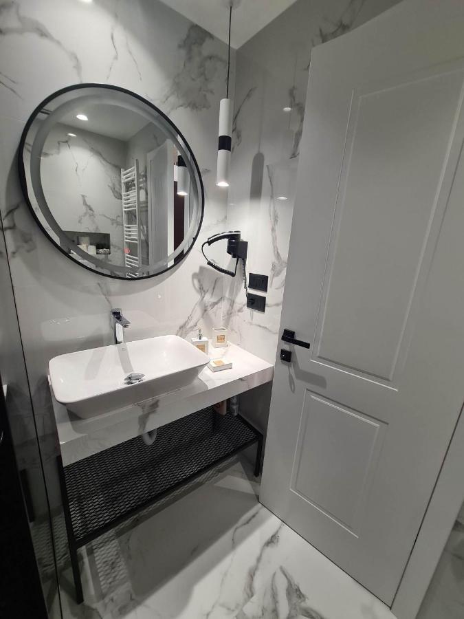 Grey Luxury Apartment Гирокастра Экстерьер фото